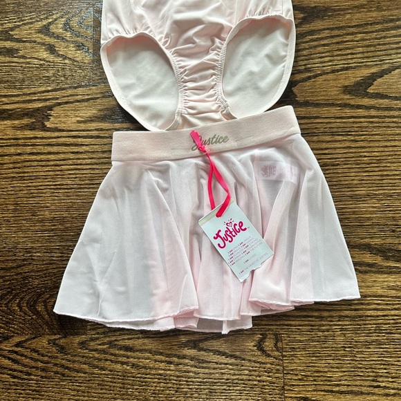 Girls Dance Outfit - Picture 2 of 4